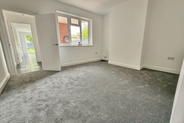 52, Brook Street, Dudley photo 3
