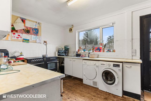 10, King George Road, Ware photo 4