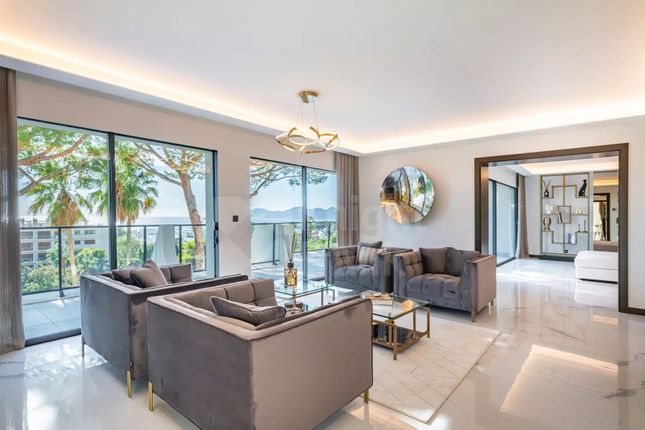 Penthouse for sale in Cannes, Basse Californie, 06400, France
