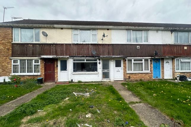 Thumbnail Studio for sale in Masefield Lane, Yeading, Hayes