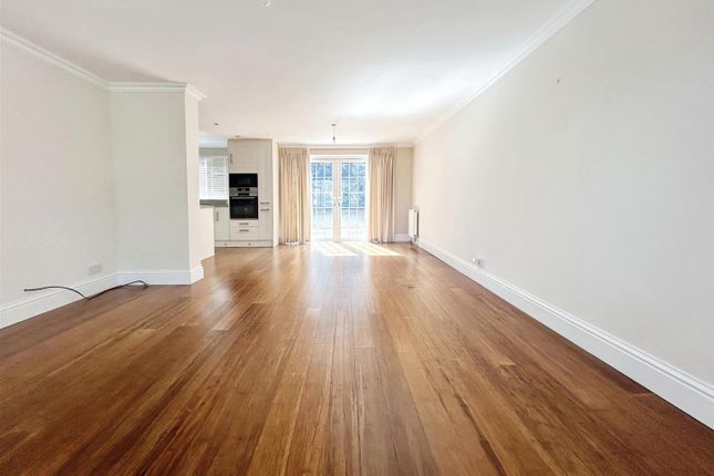 12, Ash Close, Herne Bay photo 3