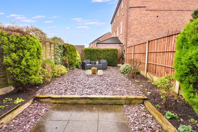 12, Rudyard Close, Stone photo 4