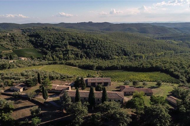 Villa for sale in Gaiole In Chianti, Siena, Tuscany, Italy