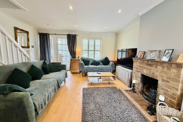 15, Queens Avenue, Wallingford photo 3