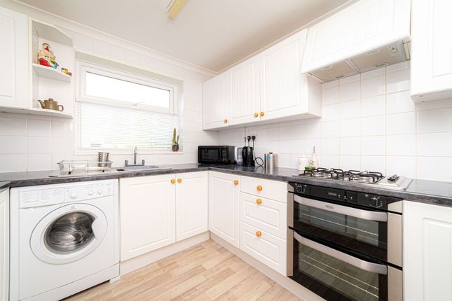 End terrace house for sale in Millstream Close, Faversham