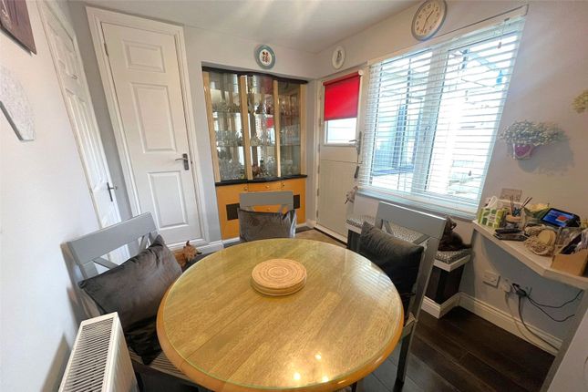 43, Warwick Road, Hampshire photo 4