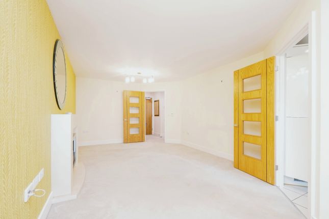 Flat 3, Turner House,, St. Margarets Way, West Sussex photo 4