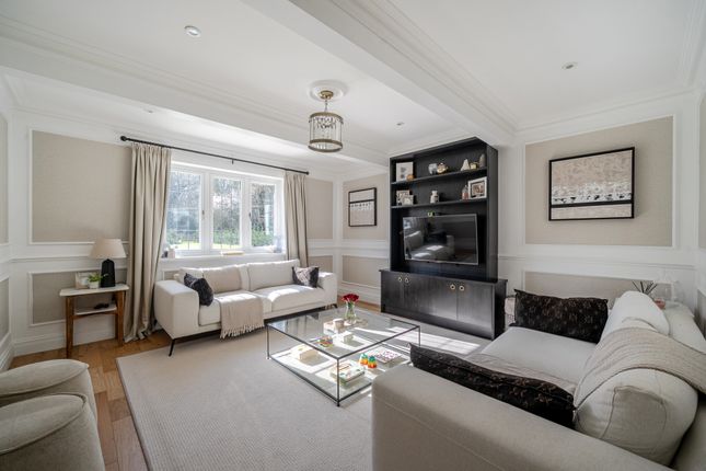Brookmead, Warbrook Lane, Eversley photo 3