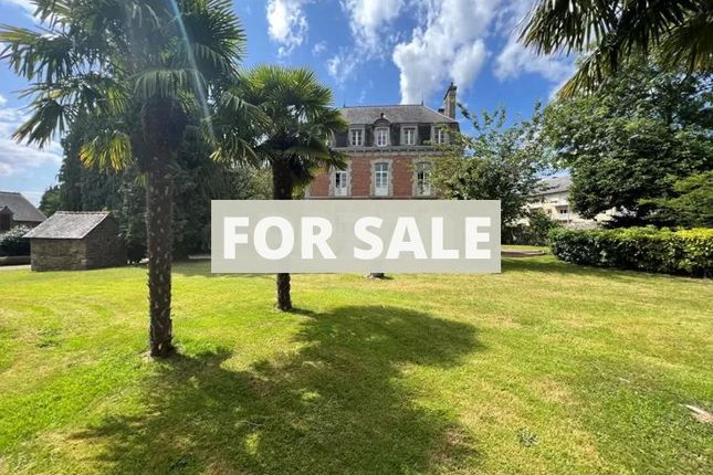 Country house for sale in Louvigne-Du-Desert, Bretagne, 35420, France