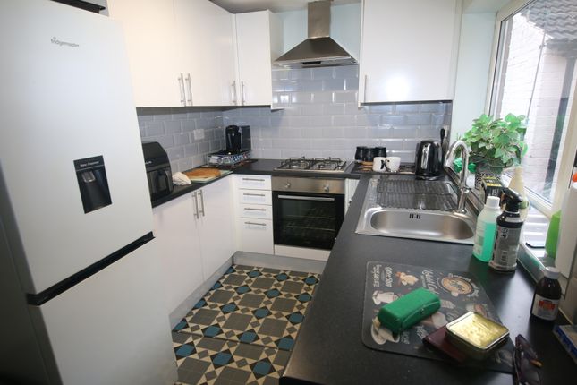 26, Albion Avenue, Durham photo 3