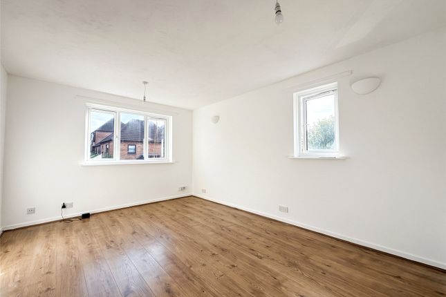 30, Evelyn Denington Road, London photo 2