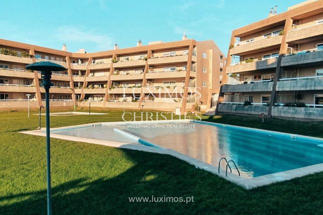 Thumbnail Apartment for sale in Av. Da Beira-Mar 3297, 4400 Vila Nova De Gaia, Portugal