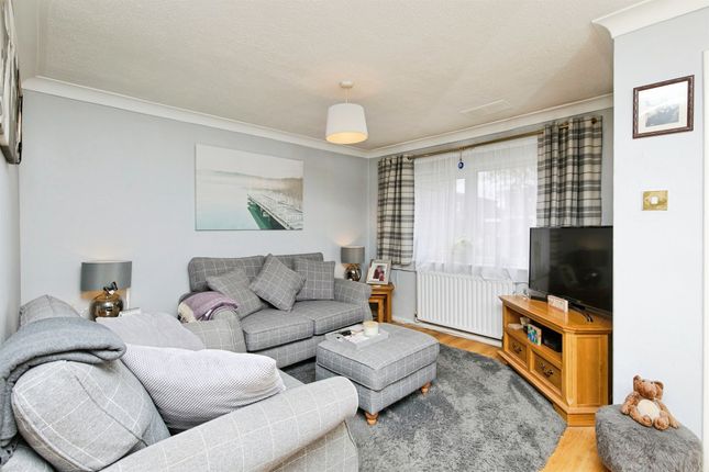 112, Sandringham Drive, Derby photo 3