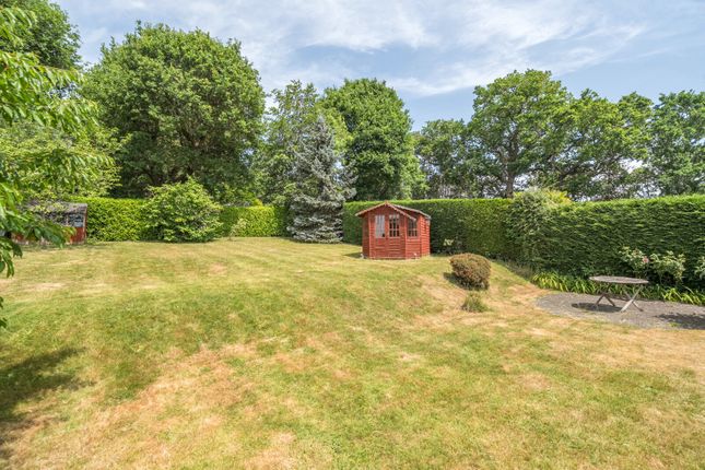 Meadowbank,, Blundel Lane, Surrey photo 4