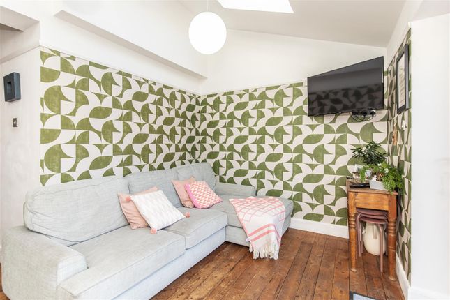 End terrace house for sale in Cranleigh Road, Broadwater, Worthing