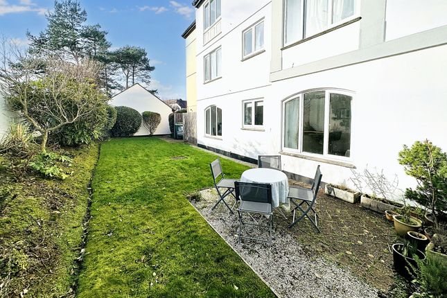 Flat for sale in Port Pendennis, Falmouth