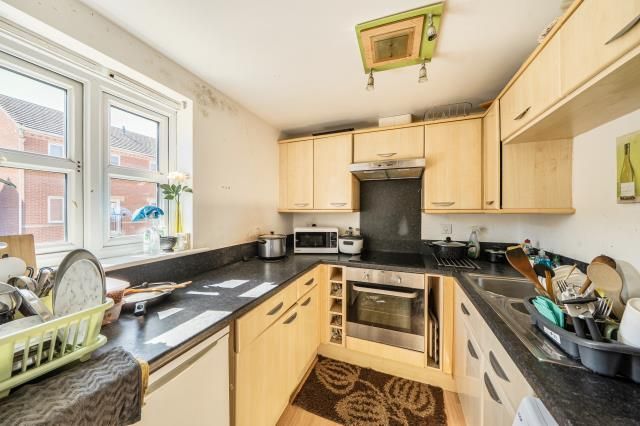 17, Fulwell Close, Banbury photo 4