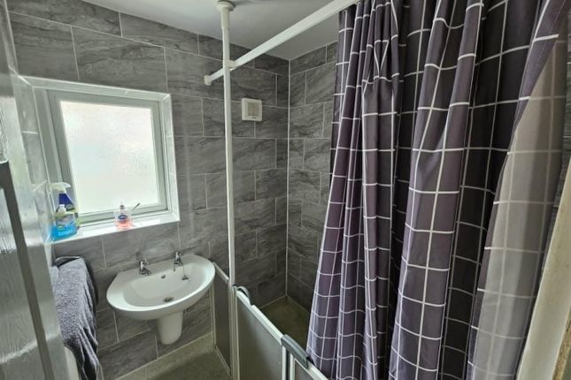 5, Park Brow Drive, Liverpool photo 5