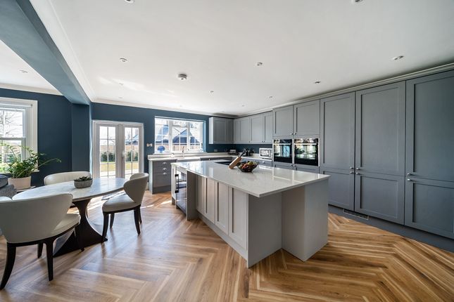 5 Bedroom Detached