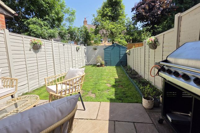 46, Barkus Close, Southam photo 2
