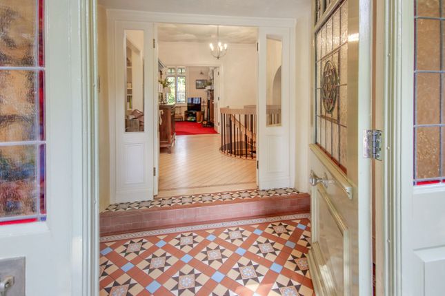 High Leam West, Swissland Hill, Dormans Park photo 4