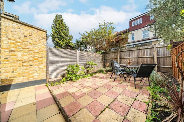 132, Eswyn Road, London photo 4
