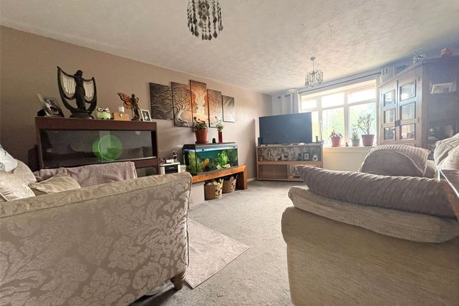 19, St Catherines Close, Northamptonshire photo 2
