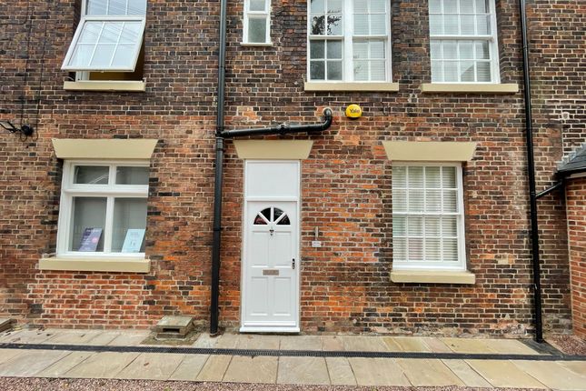 Thumbnail Flat to rent in King Street, Newcastle-Under-Lyme