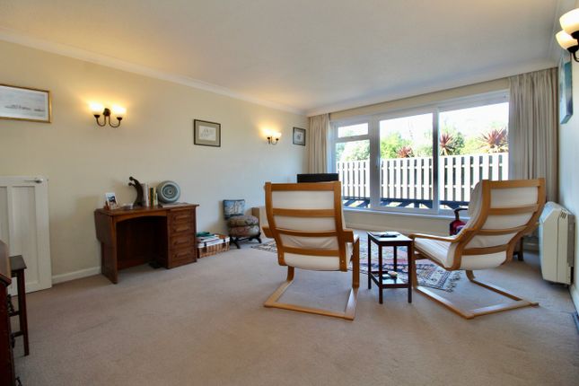 5 Hamilton Mews, Gosport Street, Lymington photo 3