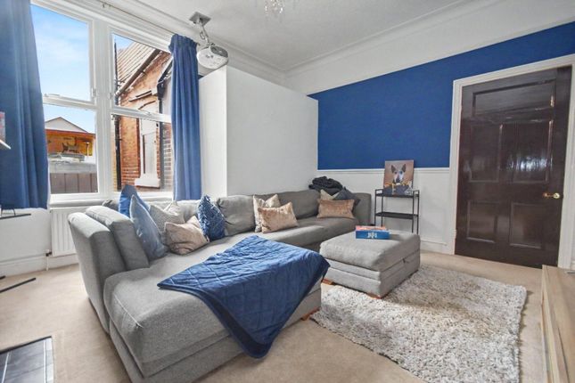182, Stanley Road, West Yorkshire photo 5