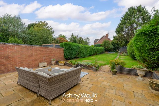 7, Hoarstone, Stourbridge photo 2