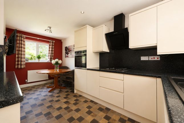 142 Boultham Park Road, Lincoln, Lincolnshire photo 4