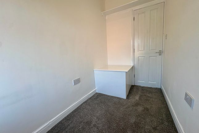 24, Lynton Avenue, Blackpool photo 5