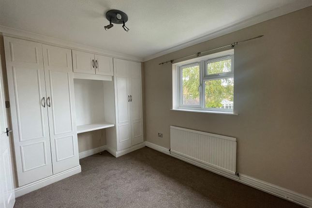 End terrace house to rent in Silverdale, Hartley, Longfield