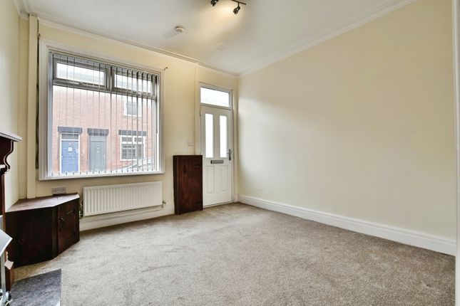 21, Beaconsfield Road, Greater Manchester photo 2