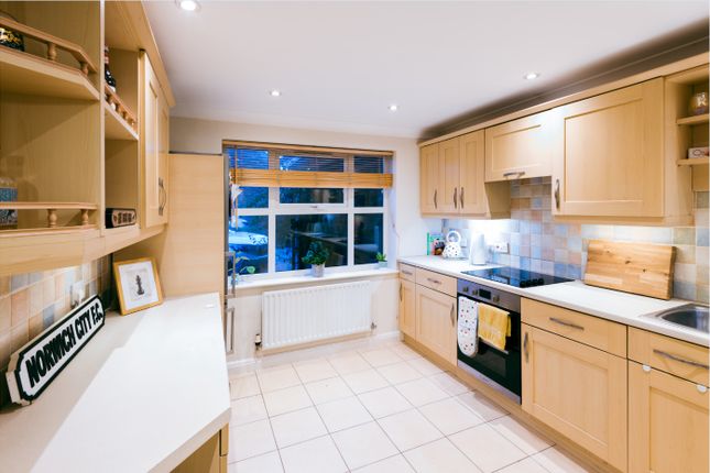 Detached house for sale in Hardwick Close, Saxilby, Lincoln