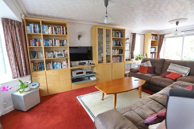 50 Prestwich Hills, Manchester photo 4