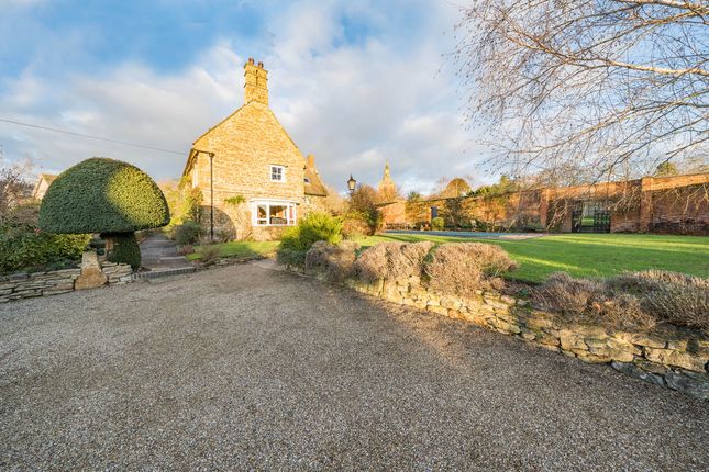 Country house for sale in Manor Road, Kilsby