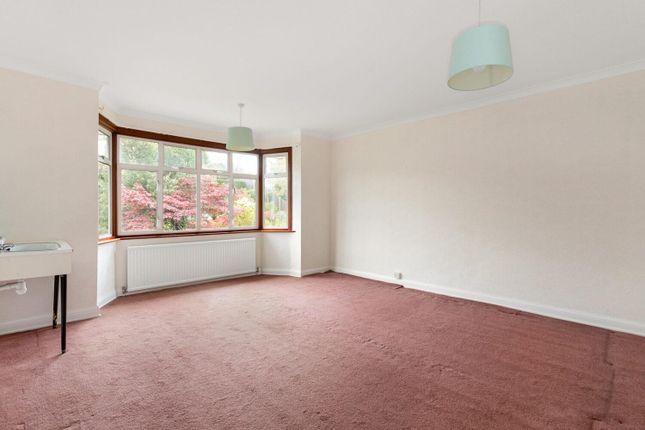 3, Spurgeon Avenue, London photo 4