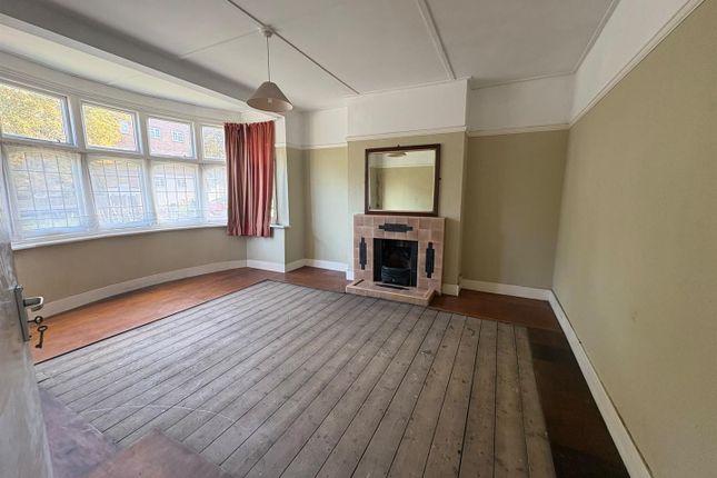81, Lancaster Road, London photo 2