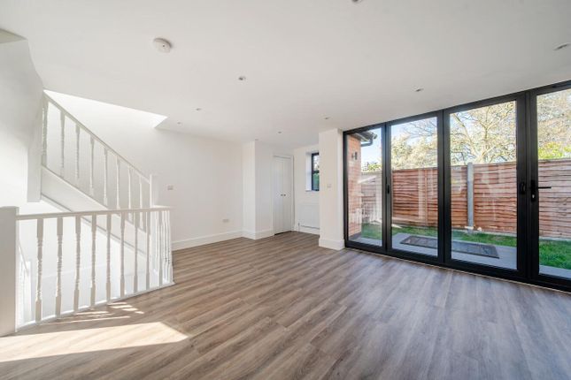 2 Verde Lodge,, Burghill Road, London photo 4