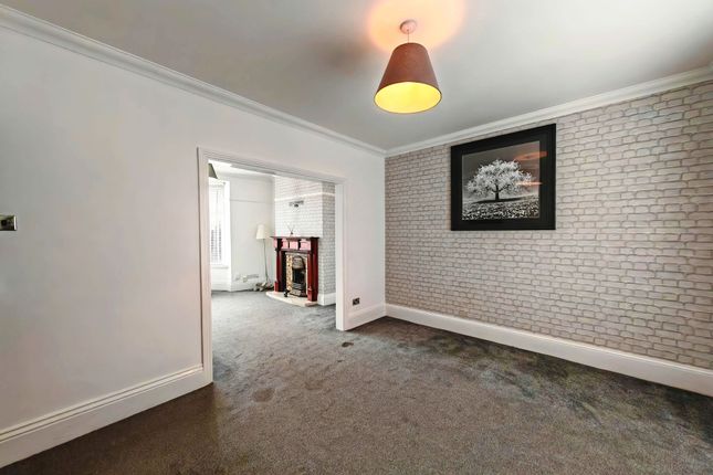 144 Harton Lane, South Shields photo 3