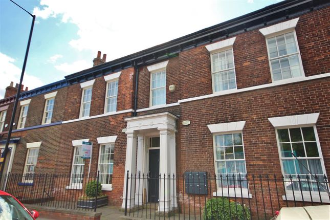 Thumbnail Flat to rent in Park Street, Selby