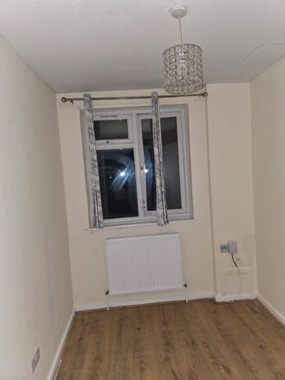 1-bed flat on 101, Lytchet Way, Enfield, £2,000/mo