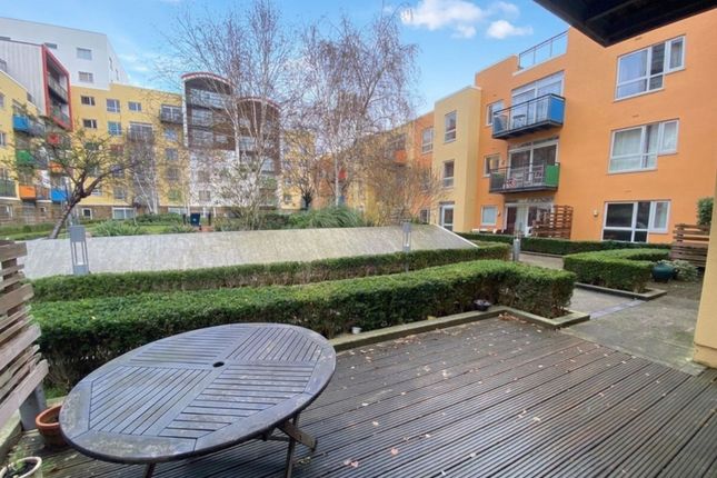 Flat 123, Holly Court Greenroof Way, London photo 2