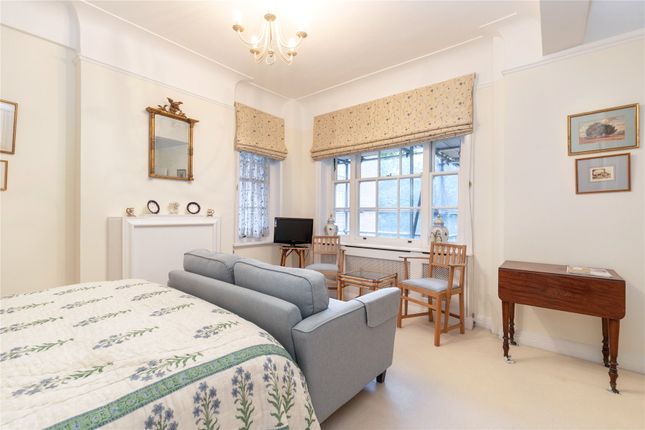 Studio for sale in York House, Turks Row, London