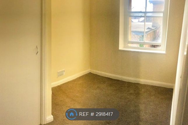Flat, Bay View Road, Colwyn Bay photo 5