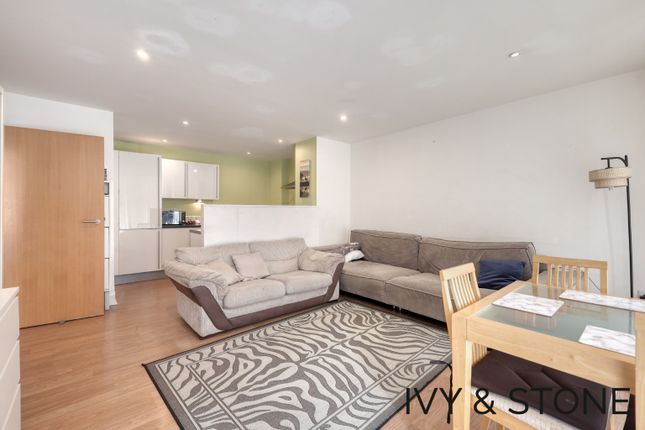 Flat 203, Latitude Court, London photo 2