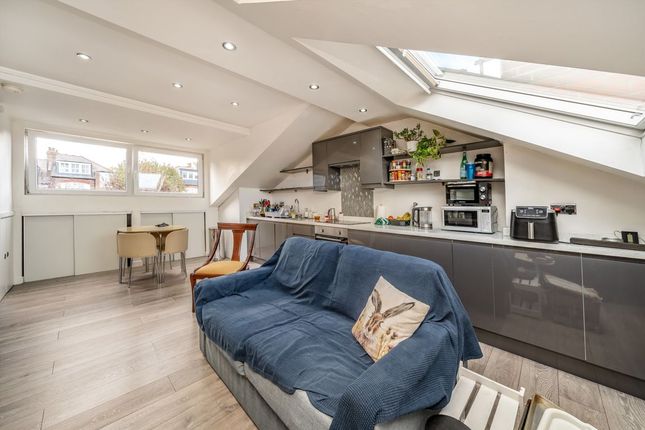 Methuen Park, London photo 2