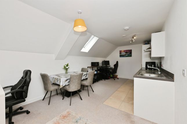 19, Charlotte Court, William Close, Welwyn Garden City photo 4
